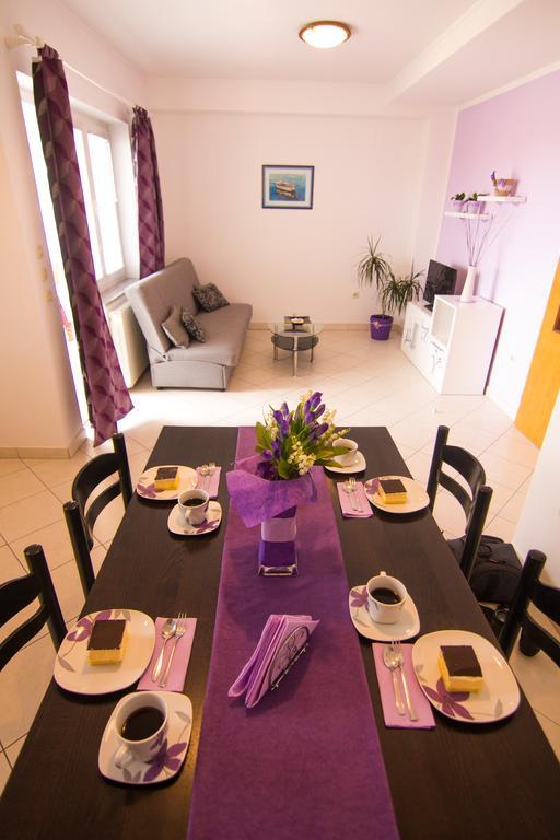 Apartments Dario Krk Town Extérieur photo